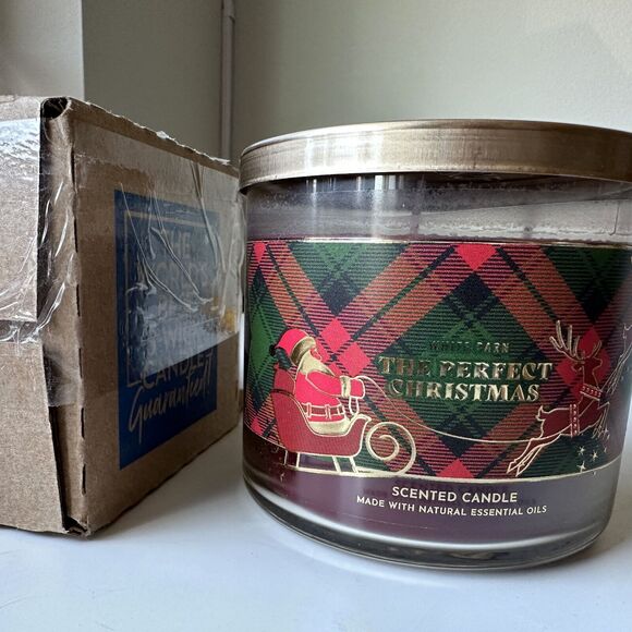 Bath & Body Works White Barn THE PERFECT CHRISTMAS Scented 3 Wick Candle IN BOX - Picture 1 of 5